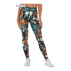 Stronger Yosemite Leggings - Size XS